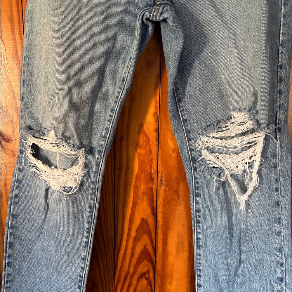501 Levi's Distressed Straight Leg Jeans Womens 29 - Picture 2 of 8